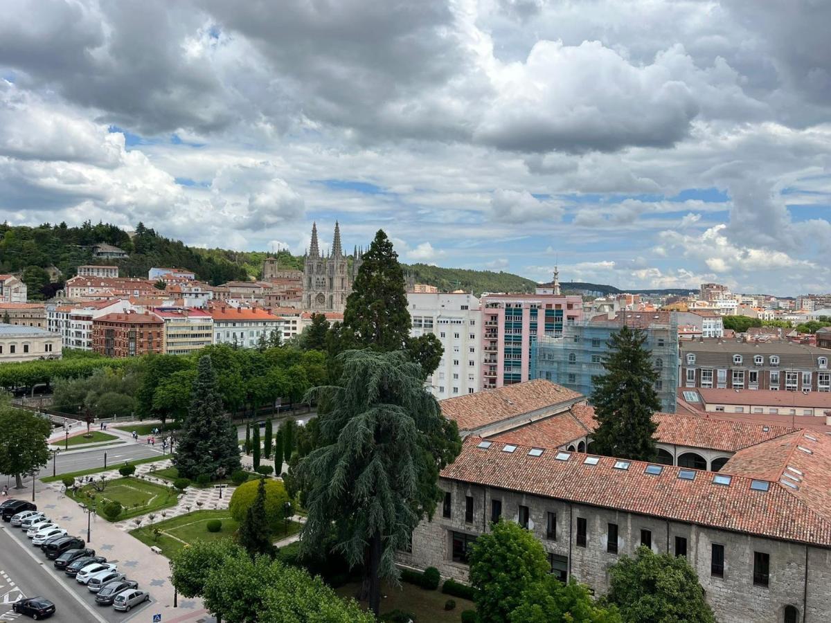 Atuaire Home Gran Apartamento Con Vistas A La Catedral De Бургос Екстер'єр фото