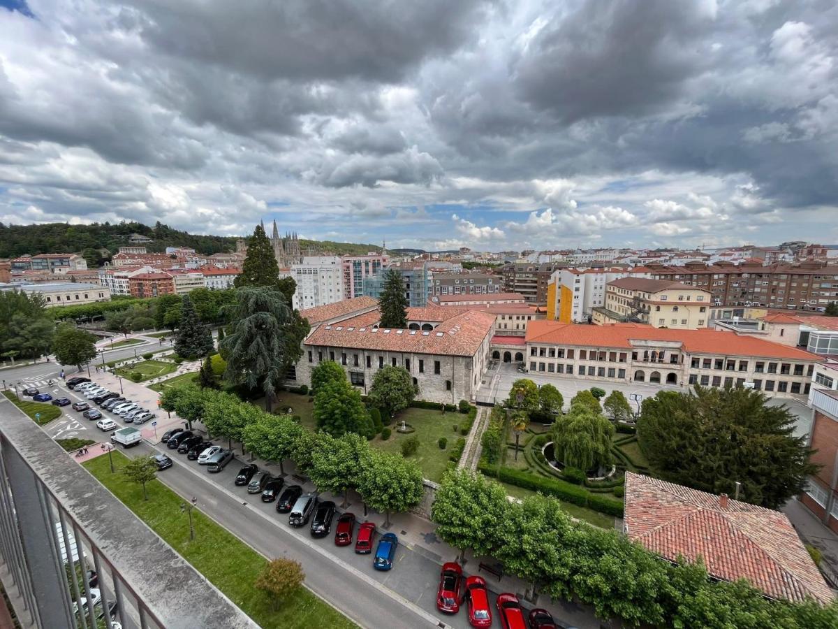 Atuaire Home Gran Apartamento Con Vistas A La Catedral De Бургос Екстер'єр фото