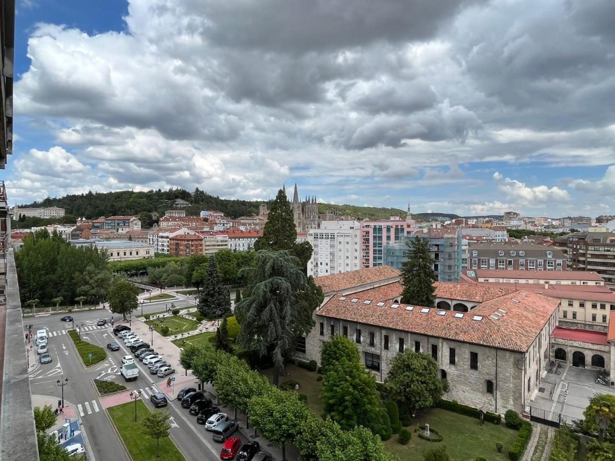 Atuaire Home Gran Apartamento Con Vistas A La Catedral De Бургос Екстер'єр фото